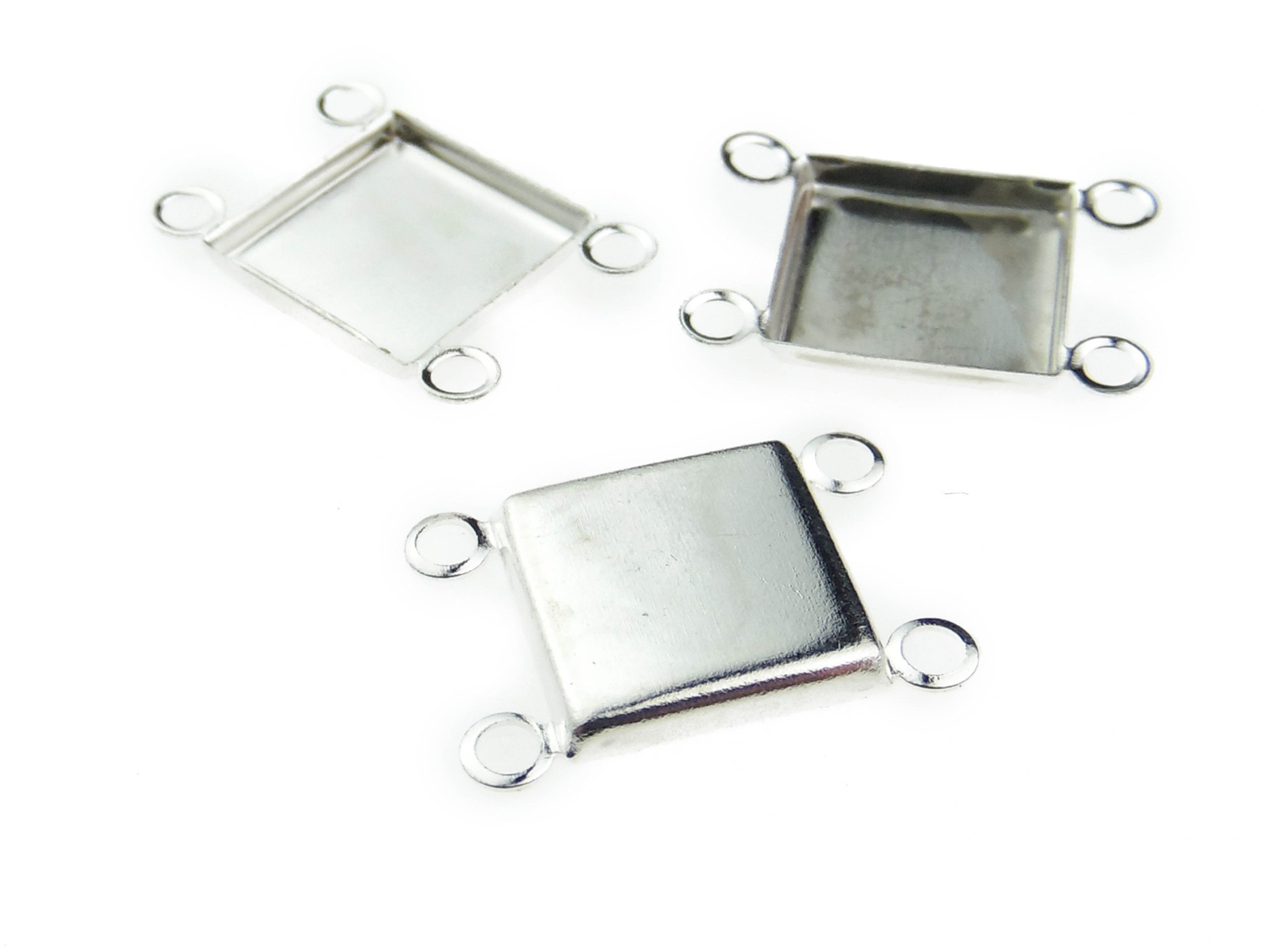 Baza cabochon. Interior platou: 10x10mm