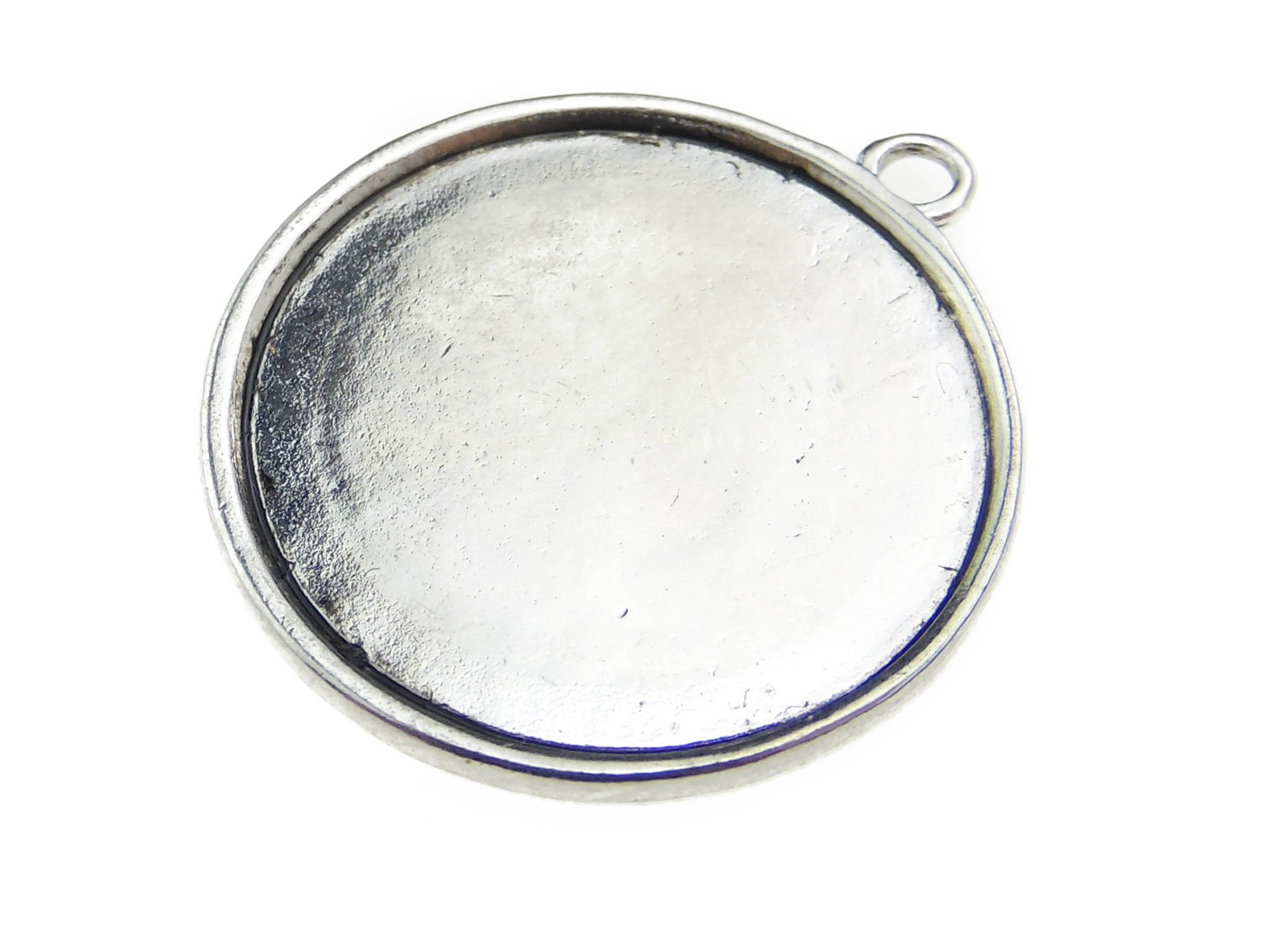 Baza cabochon. Interior platou: 28mm