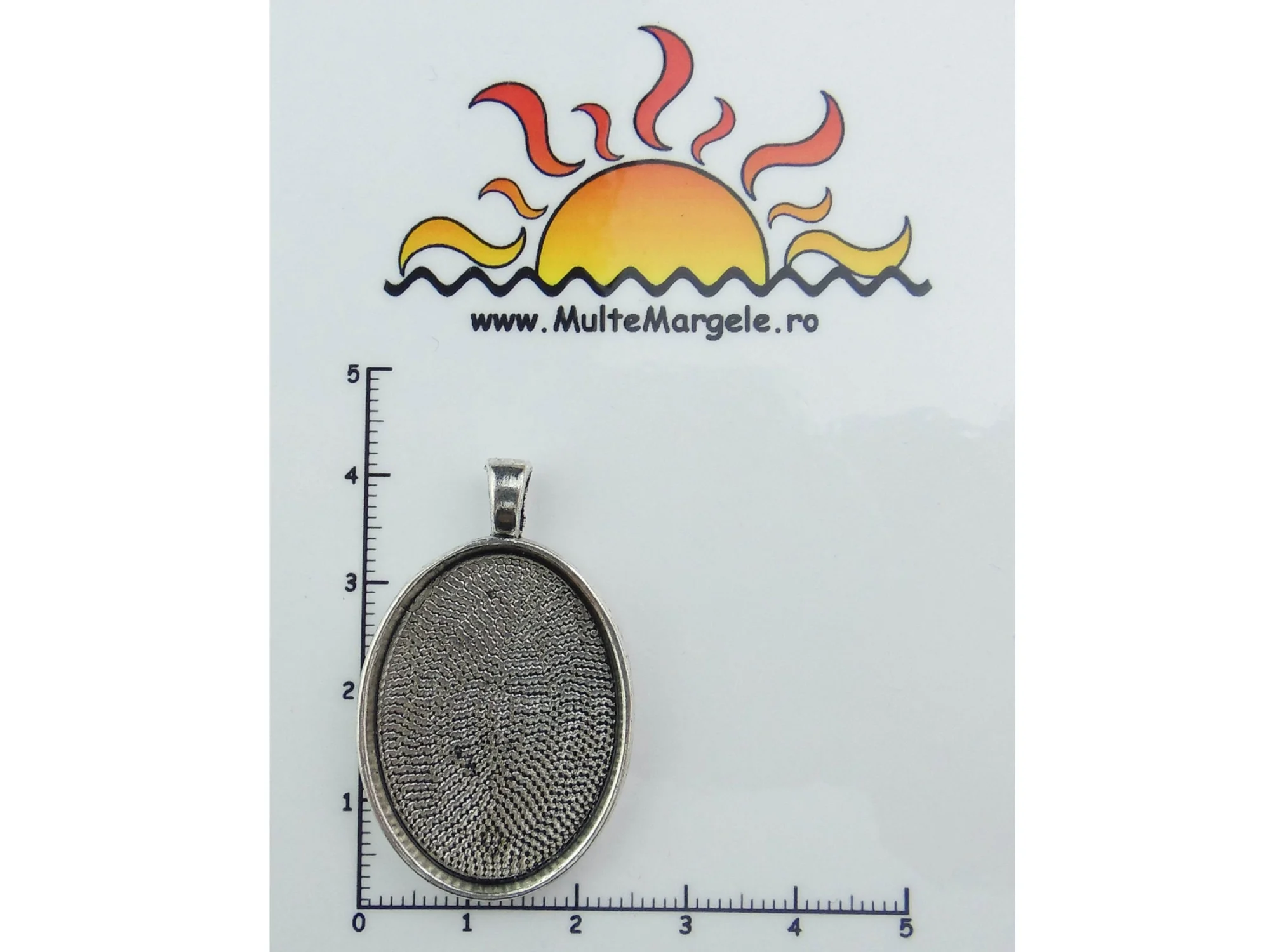 Baza cabochon. Interior platou: 30x22mm
