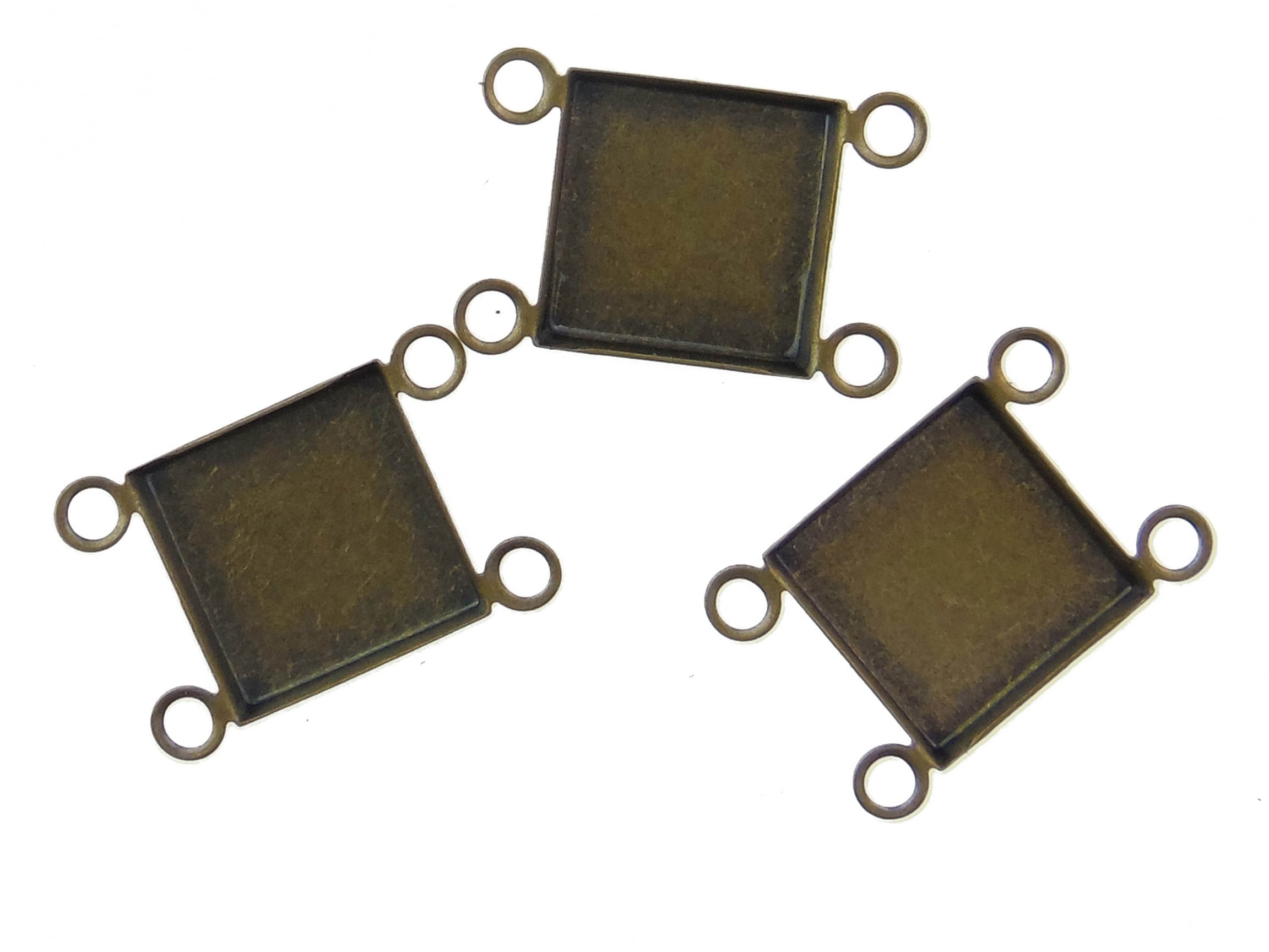 Baza cabochon. Interior platou: 10x10mm