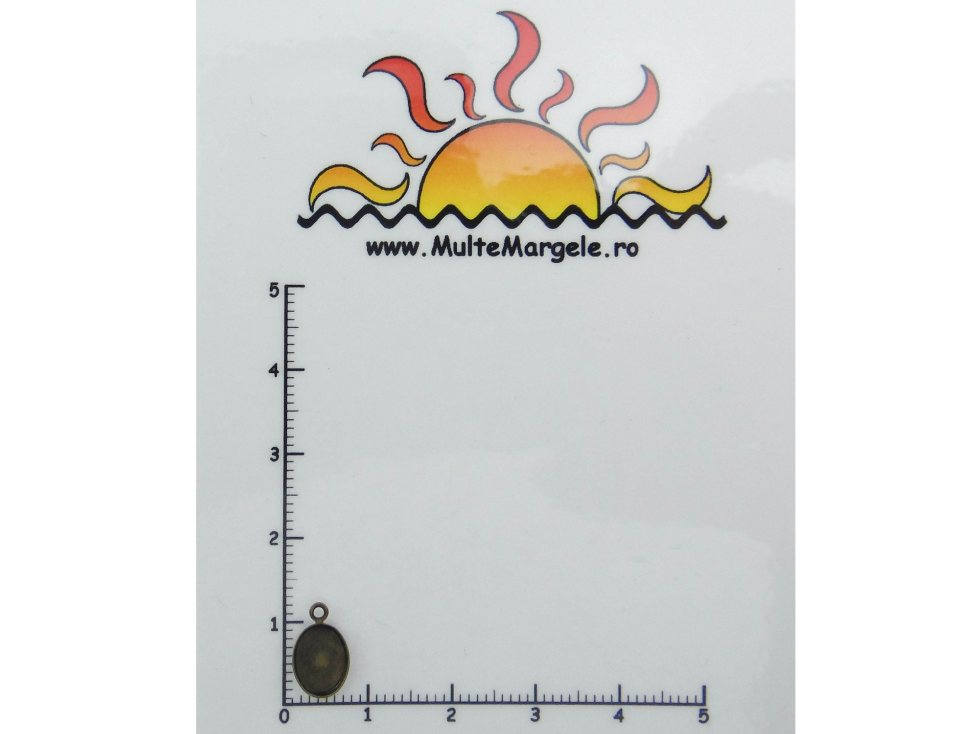 Baza cabochon. Interior platou: 7.5x5.5mm