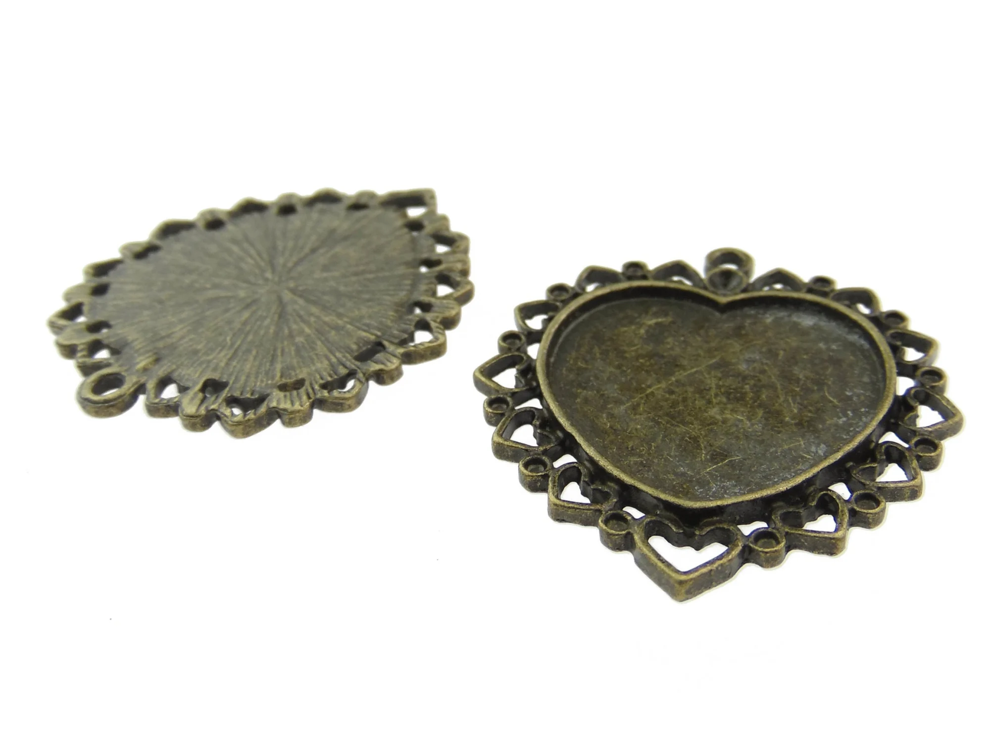 Baza cabochon. Interior platou: 24x22mm