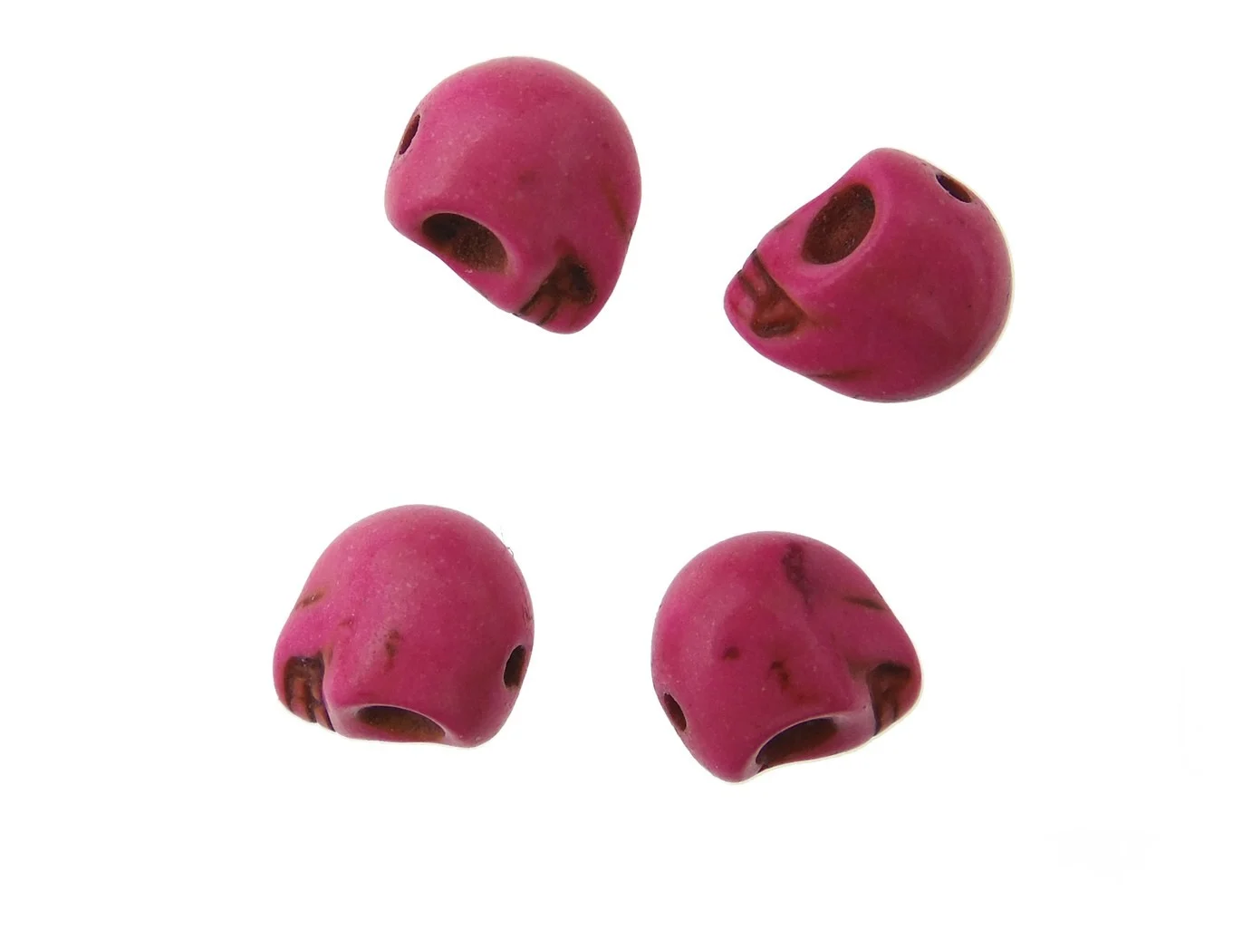 Craniu Howlit. Dimensiuni: 9x9x7.5mm