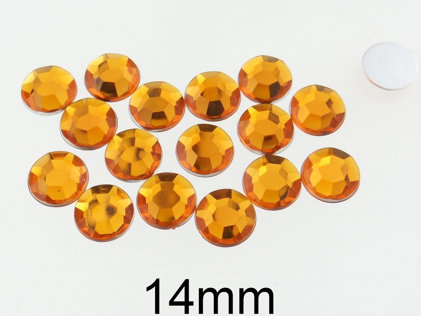 Strasuri acrilice. Diametru: 14mm