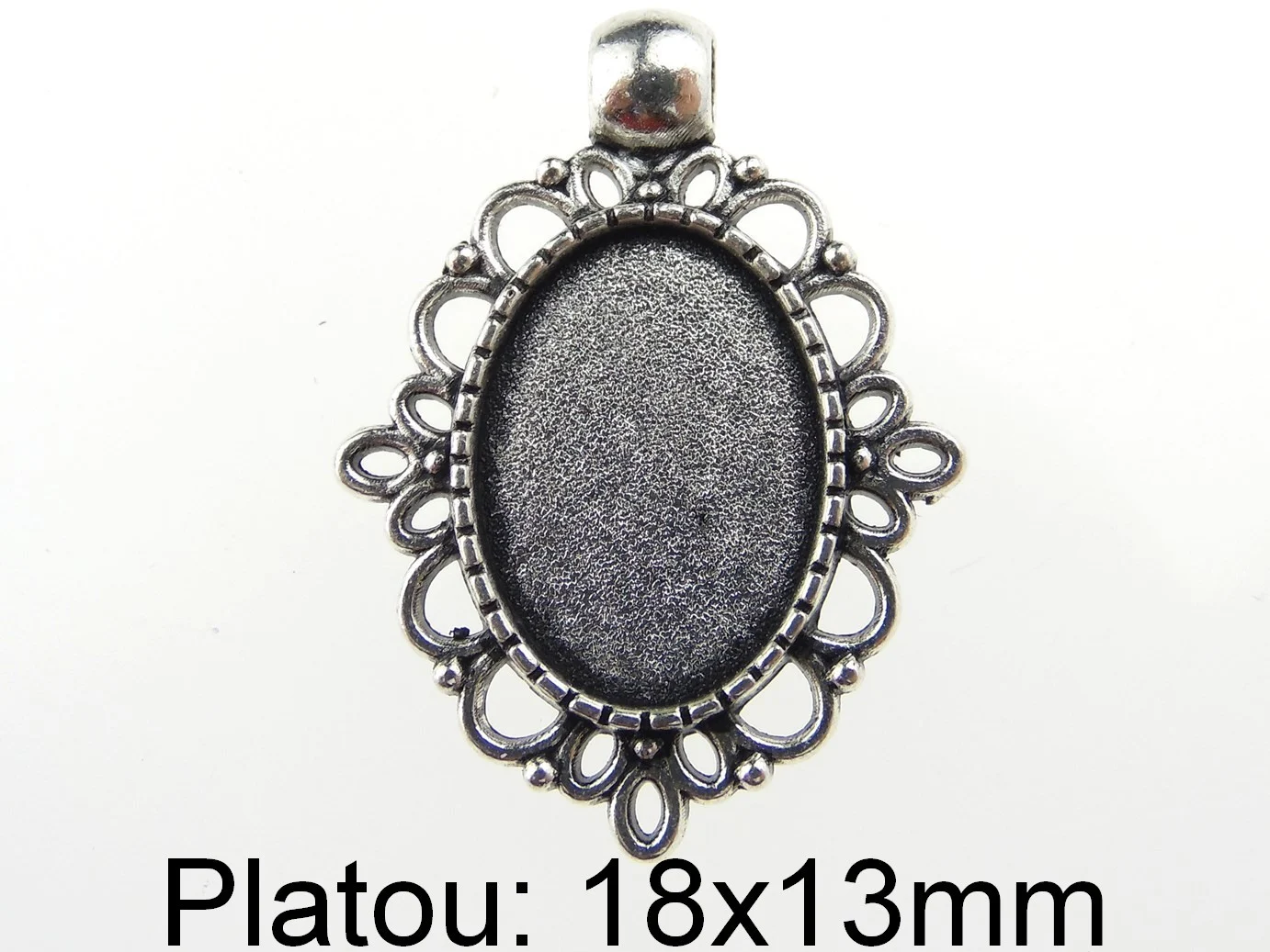 Baza cabochon. Interior platou: 18x13mm