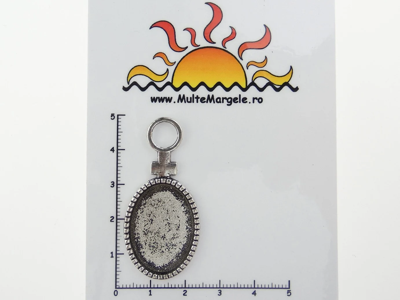 Baza cabochon. Interior platou: 25x18mm