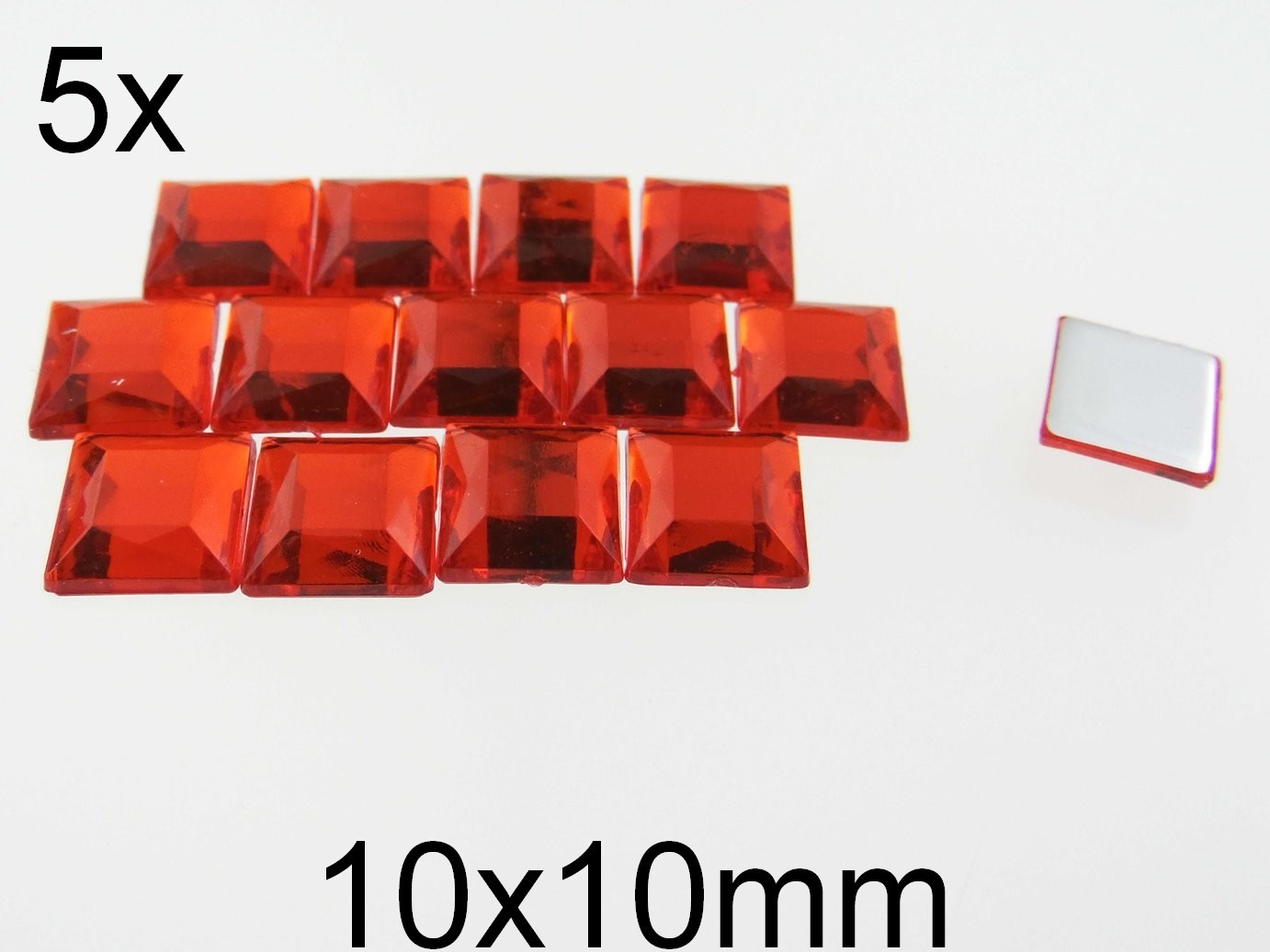 (5b)Strasuri acrilice. Dimensiuni: 10x10mm