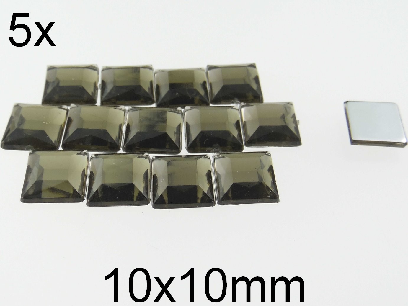 (5b)Strasuri acrilice. Dimensiuni: 10x10mm