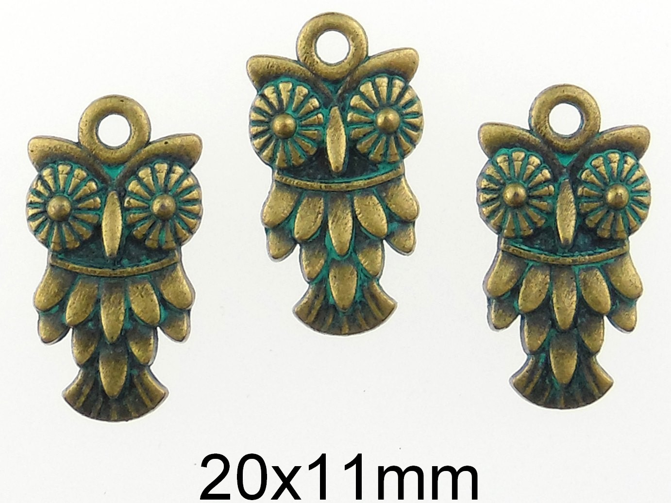 Charm patinat Bufnita