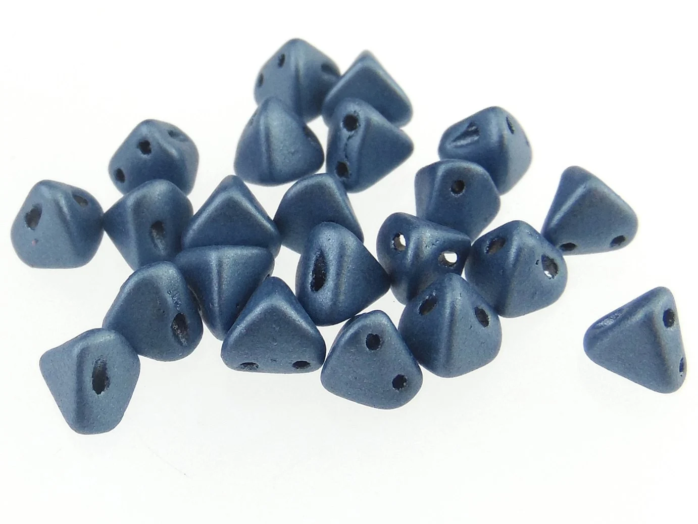 Super-Kheops par Puca. Dimensiuni: 6x6x5.5mm. Culoare: Metallic Mat Blue
