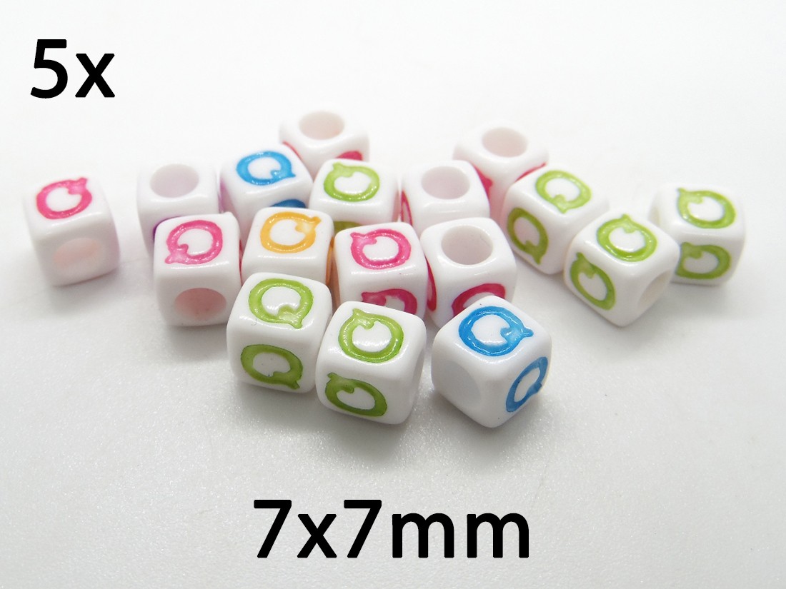 (5b)Litere acrilice multicolore. Litera "Q"