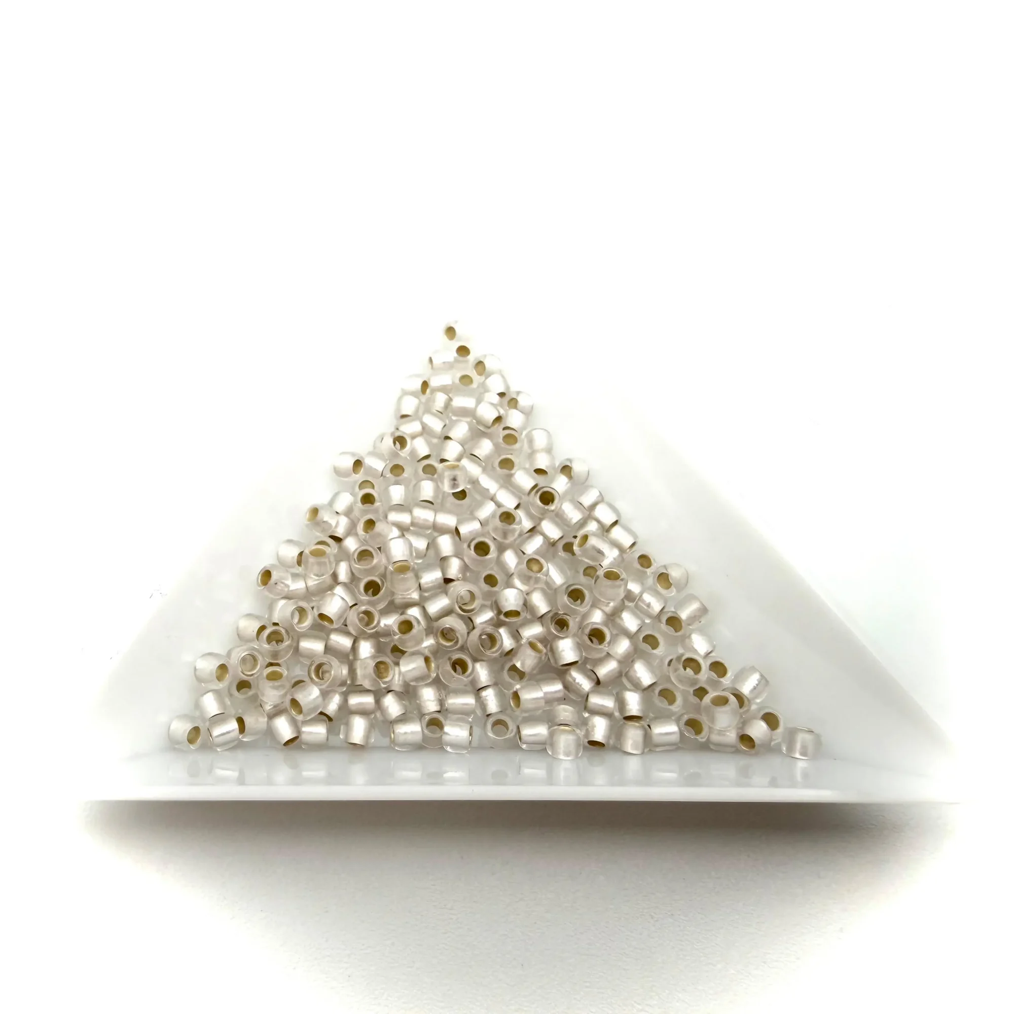 toho 8/0 silver lined frosted crystal