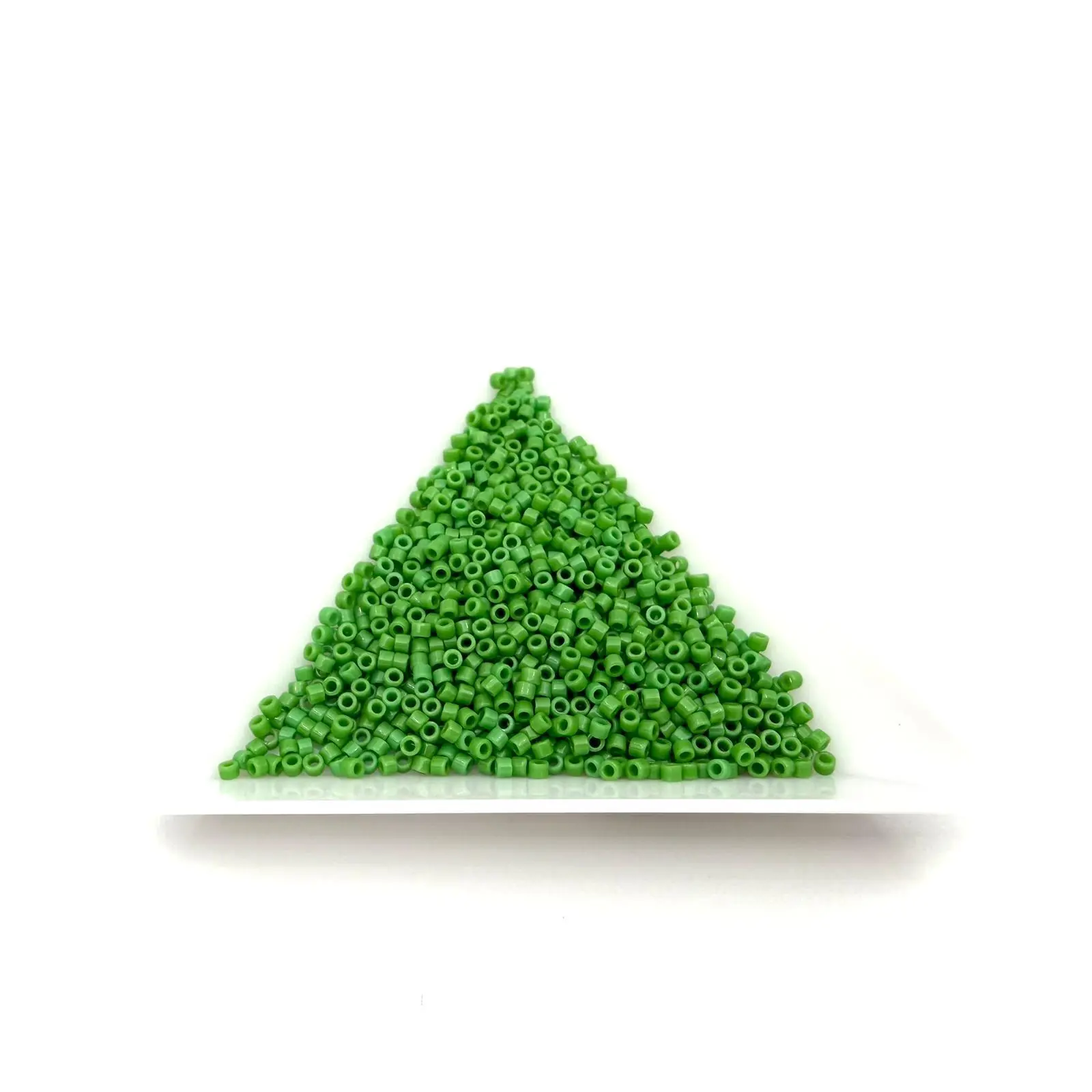 Miyuki Delica 11/0 Opaque Pea Green – 5g